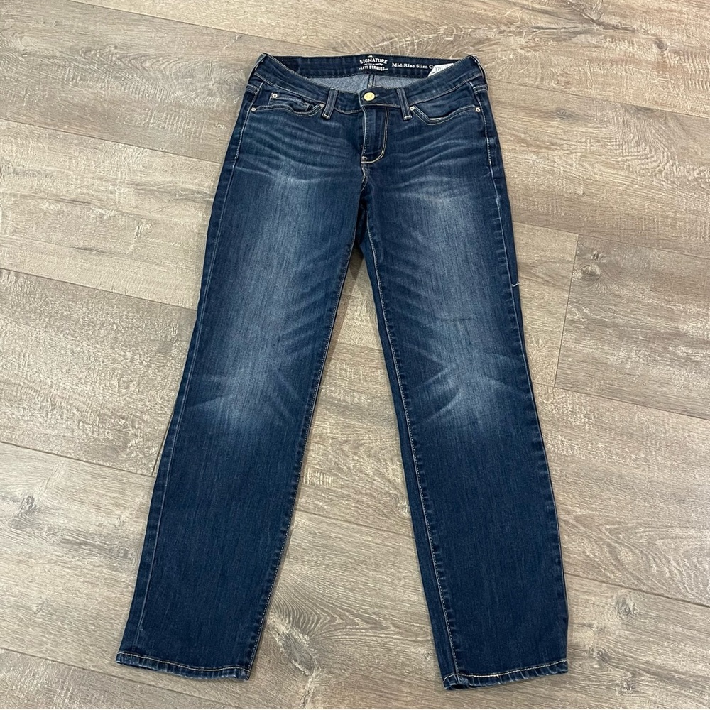 Signature by Levi Strauss Women’s Mid-Rise Slim Cuffed Jeans Size 2